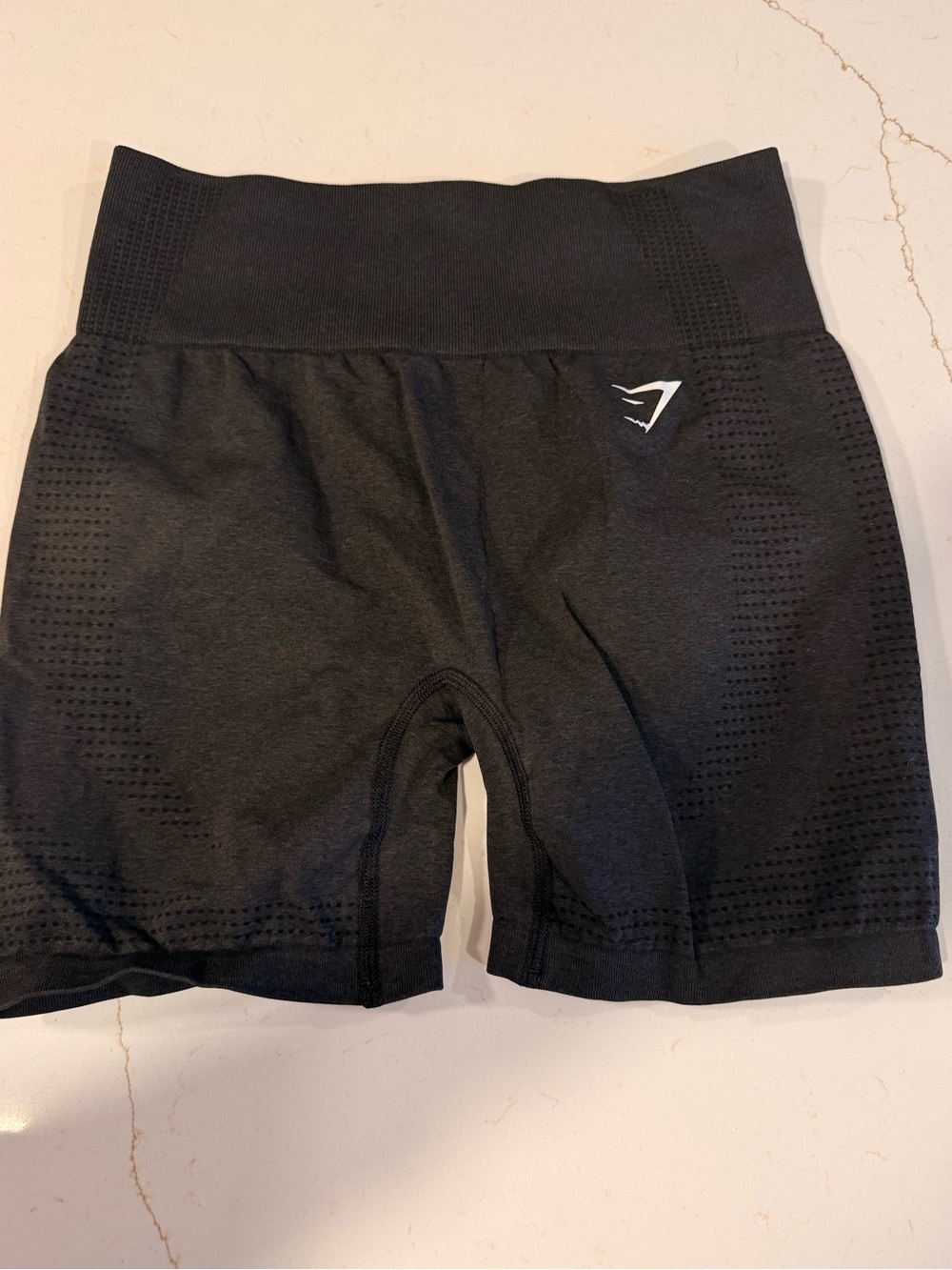 Gymshark Black High-Waist compression shorts size large NEW